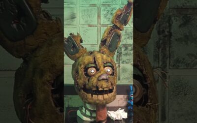 He’s really feeling it…filming some stuff with @DaRegularSauce #fnaf #fnaf3 #springtrap
